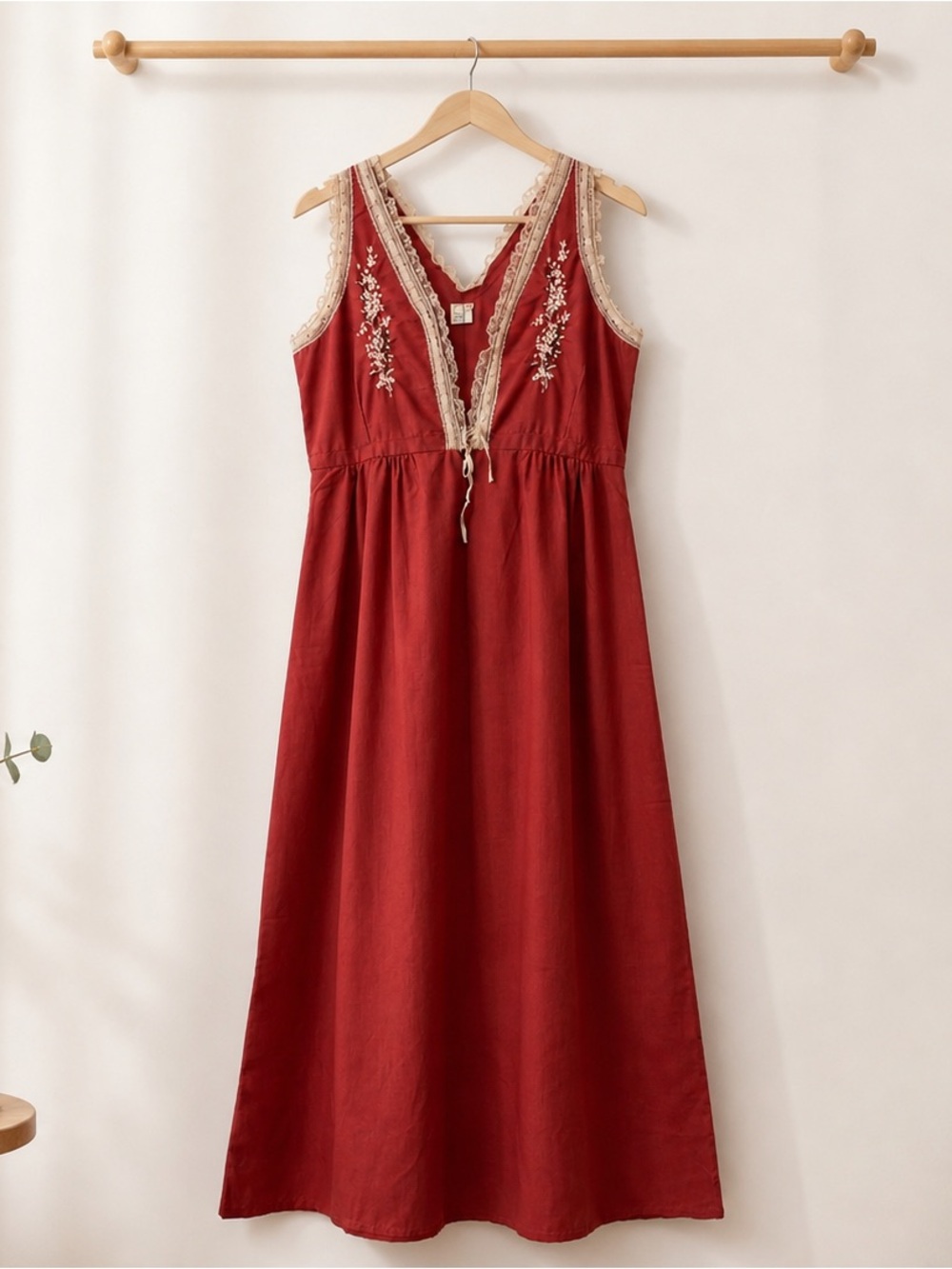 Ann & Catherine De Clippel for PLUTO  | Bohemian Embroidered Nightgown Lace Trim